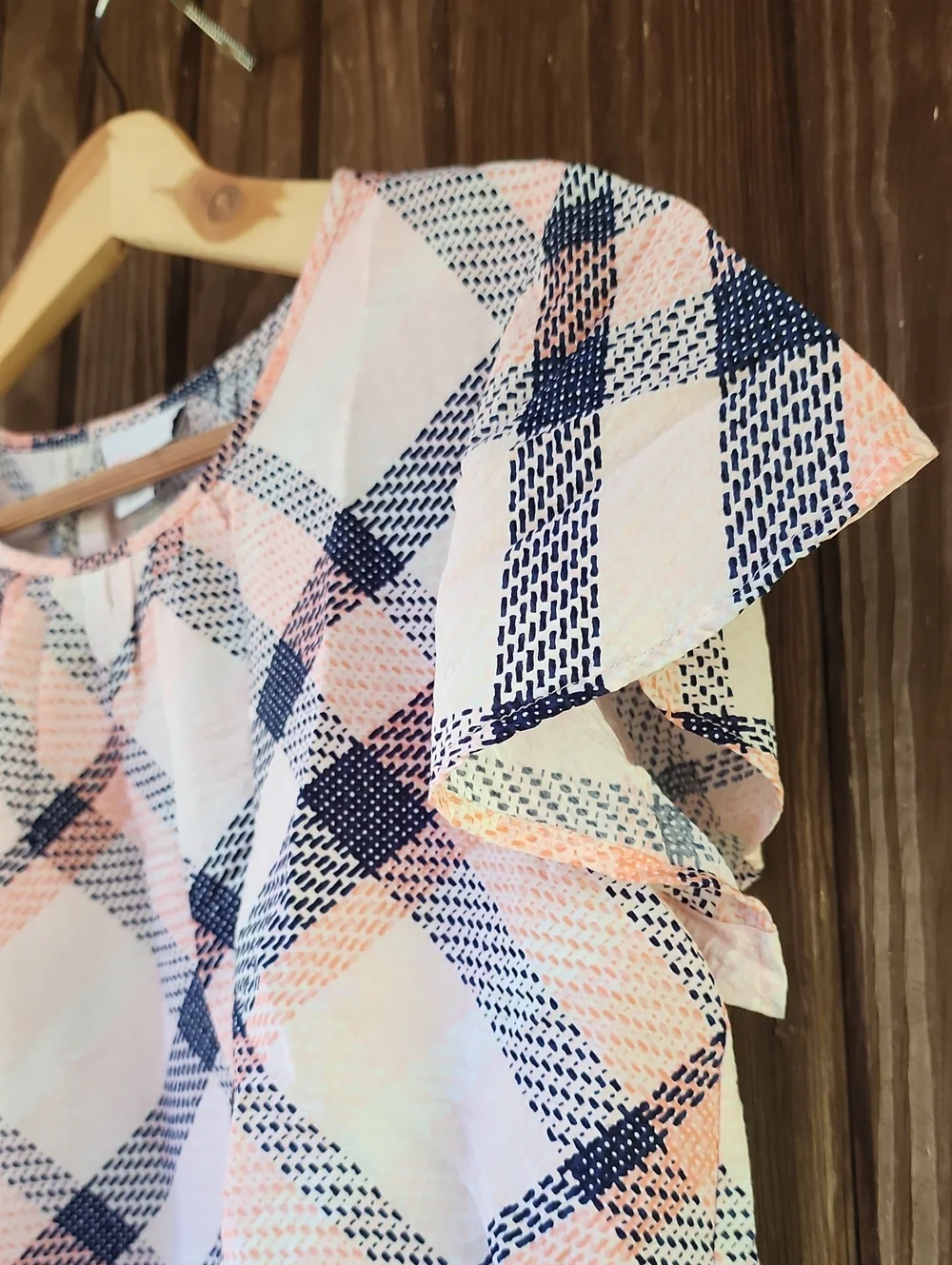 Liz Claiborne Ladies Short Sleeve Blouse - Picture 2 of 6